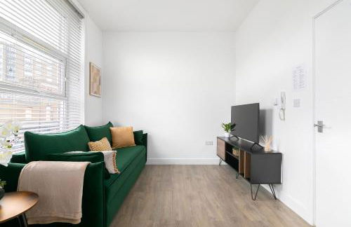 Stylish Apartment in Queens Park - Photo 20