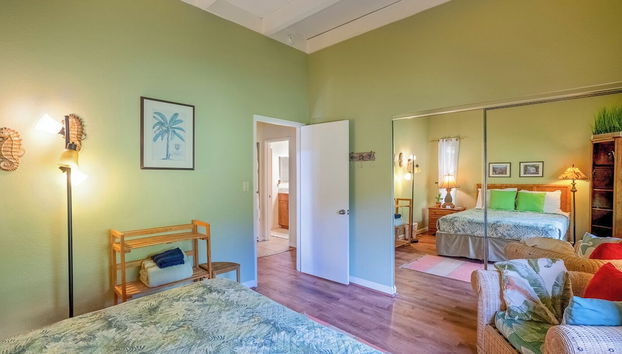 Puamana 25A - Photo 4, Room