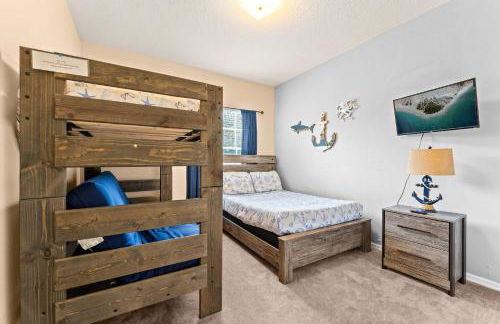 Poolside At Calabay - Home for 9 with Game Room - Foto 21