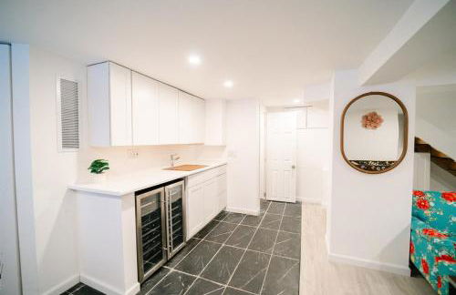 Modern 5BR DC Home Free Parking Steps from Metro Family-Friendly - Photo 37