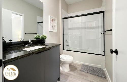 Elegant 3BR Townhouse wResort Pool10 Min Disney - Foto 32