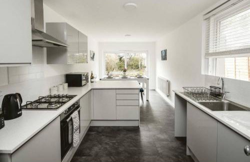 Elegant 5 bed house with parking- Photo ID Required - Foto 12