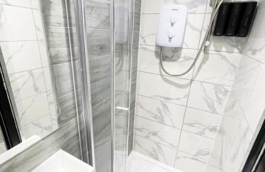 Private Family and Business Rooms Harrow Fast WiFi - Photo 34