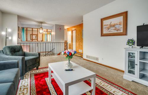 2 Mi to Dtwn St Paul Home with Private Deck and Yard! - Foto 5