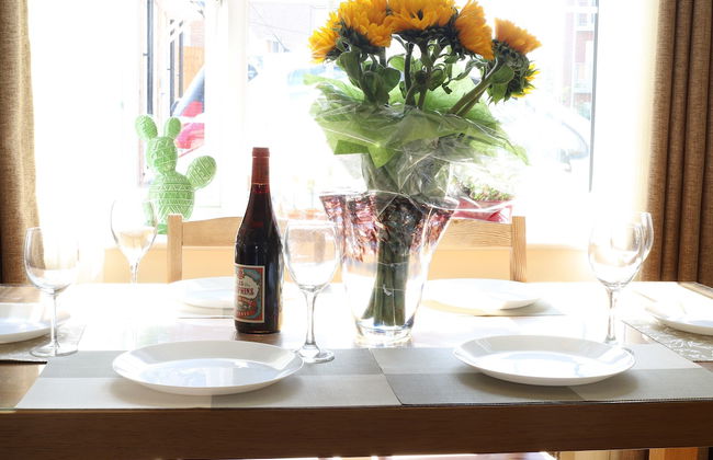 Birmingham Airport/NEC Beauty Homebase - Photo 31