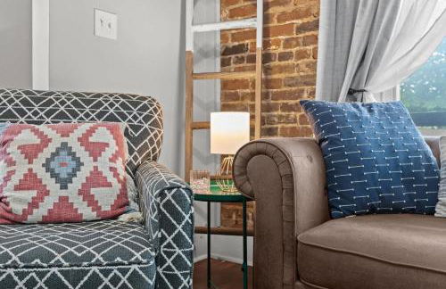 Stylish Home in Historic District Near Riverwalk - Foto 19