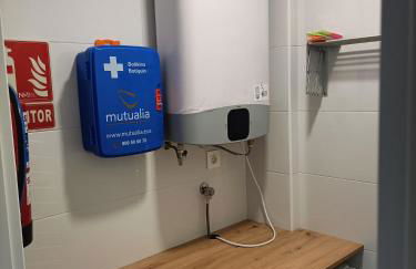 Apto Izaro -Parking Gratis, Reformado- Gaztelugatxe y Gastronomía -Familias y Pareja - Foto 11