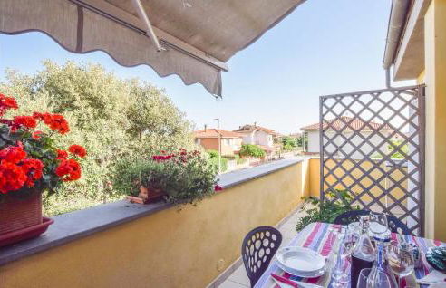 Amazing Apartment In Riola Sardo - Foto 2