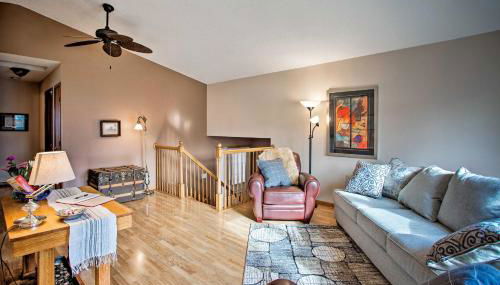 Suburban Gem with Deck 5 Mi from Dtwn Rochester! - Foto 4