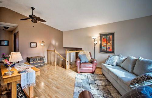 Suburban Gem with Deck 5 Mi from Dtwn Rochester! - Foto 4