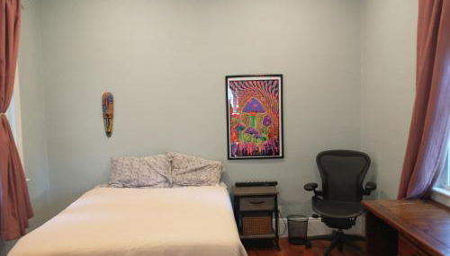 Comfortable 2 Bedroom House with Big Yard 30 Minutes to New York City - Foto 2