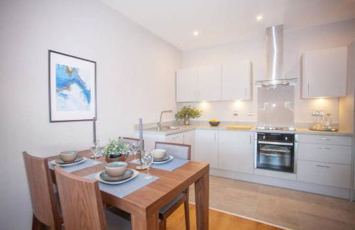 Stylish 2-Bed Apartment Near Glasgow Green - Foto 8