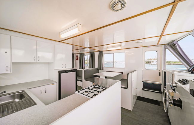 Coomera Houseboat Holidays - Foto 29