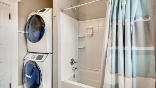 Historic Mott Sisters Style Salon-Near Moda Center - Foto 4