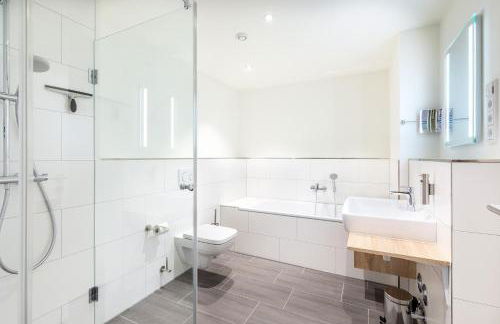 Godewindpark Deluxe-Suite 1-02 mit Ost-Loggia und schönem Gartenblick - Foto 34