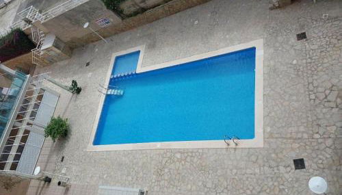 Piso con piscina y parking - Foto 5