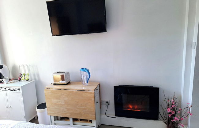 Luxurious Entire Studio in Axminster Suitable for - Foto 4