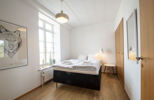 Exclusive 2 Bedroom Apartment - Photo 7