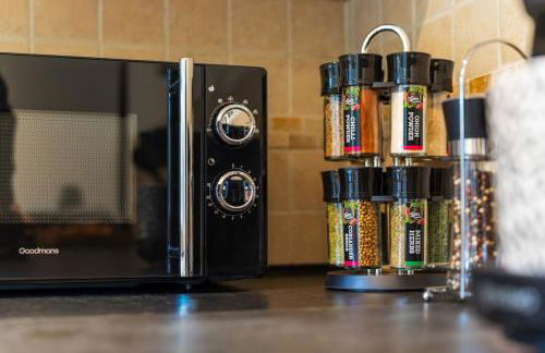 Kingston 5 Bed 2 Bath Contractors Close to Station - Foto 48