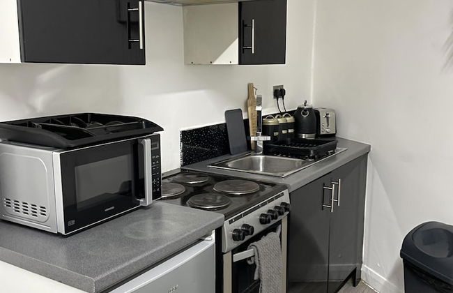 BV Lush Studio At Queensgate Huddersfield - Foto 11