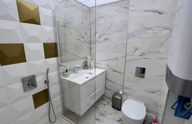 Luxurious Beach House With Wi-fi and Parking - Photo 14