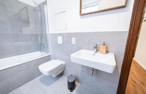FullHouse - Halle - NH14 - Daylight Bathroom - 3 Bedrooms - Foto 22