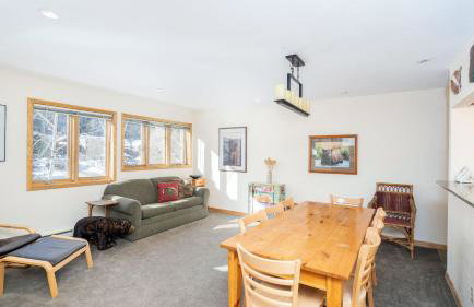 Lulu City 4B by Avantstay Beautiful Condo 100 Yards From Lift #7 Permit #:3639 - Foto 6
