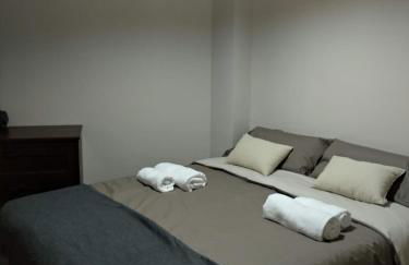 Peña del viento a pie de pistas estación San Isidro - Foto 5