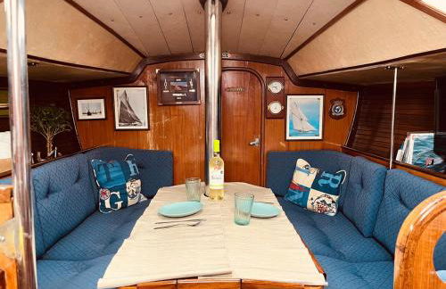 Nortada Central Boat Escape - Photo 8