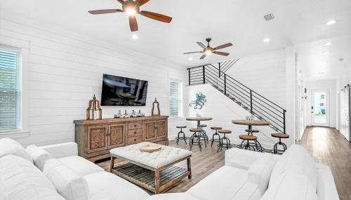 Latitude! New 8 Bedrooms! Beach! - Foto 2