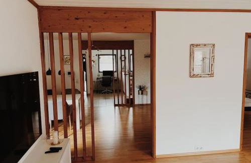 Ruhige Wohnung mit Terrasse - Foto 2