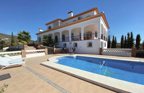 Spacious Villa with Exceptional Views in Malaga - Foto 49