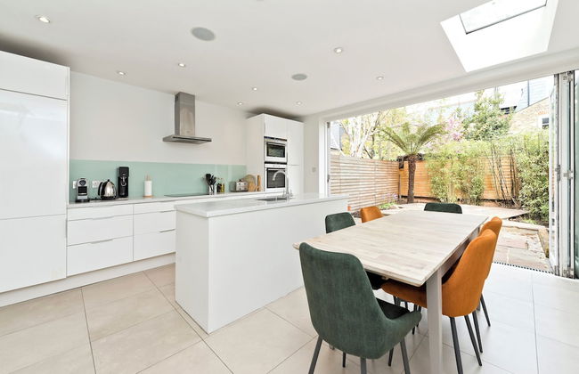 Between the Commons - Foto 17