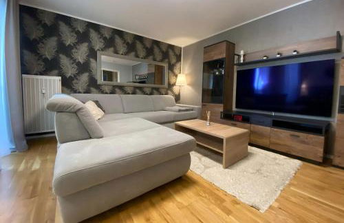 zentrale Design-Ferienwohnung mit Balkon und Stellplatz in Karlsruhe - APOLONIAliving - Foto 5