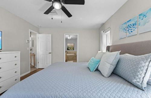 Sunny 4BR with Screened in Pool and Lanai - Foto 31