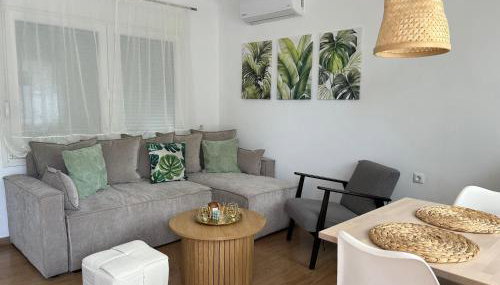 Abigails Pool House - Photo 5