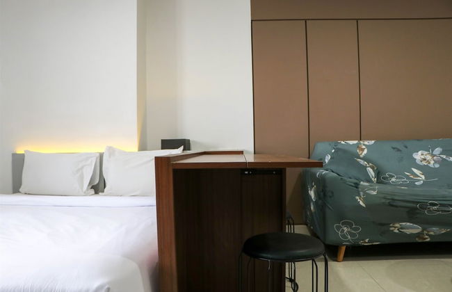 Beautiful Pool View Homey Spacious Studio At West Vista Apartment - Foto 10