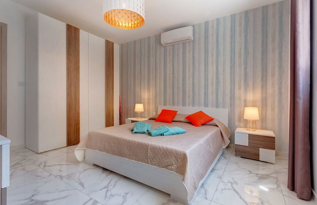 Luxury 2 Bedroom Apartment by the Sea - Foto 2