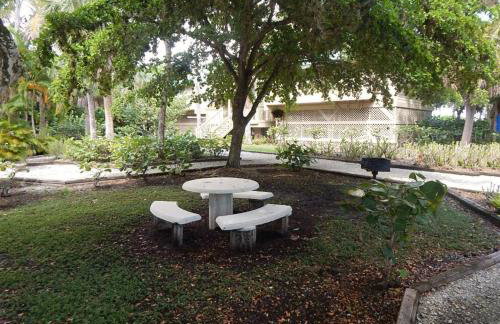 Remote Island Retreat with Private Ferry, Pool, Beach - Foto 58