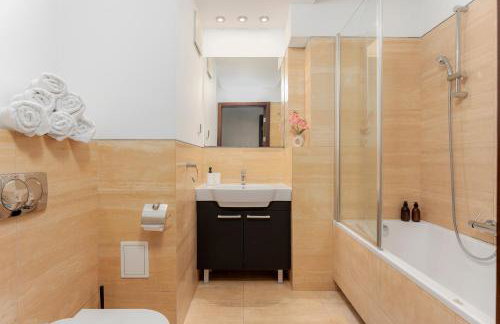 Apartament przy Arkadia 2 Sypialnie Balkon Widok 8 Pietro Metro Gdanska Garaz - Foto 18