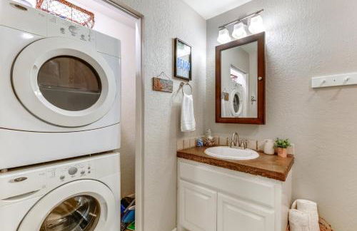 Balcony, Pool and Beach Access Port Aransas Condo! - Foto 18