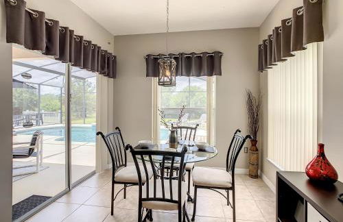 Extended Sun Deck with Private Pool in Gated Quiet Community - Foto 17