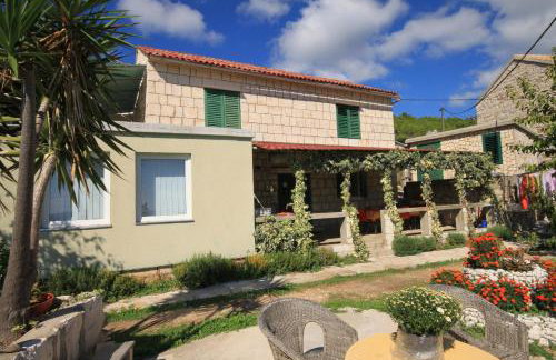 Apartments by the sea Brgujac, Vis - 8899 - Foto 2