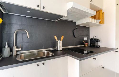 Sea View Suite - Sleeps 3 - Free Parking - Foto 12