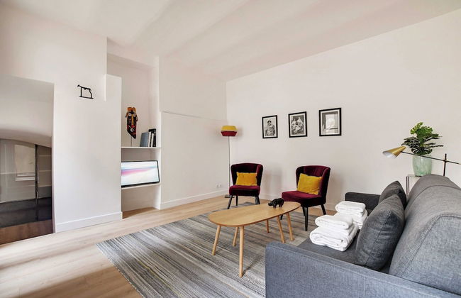 Authentic Apartment - 2br/4p - Monnaie - Photo 6