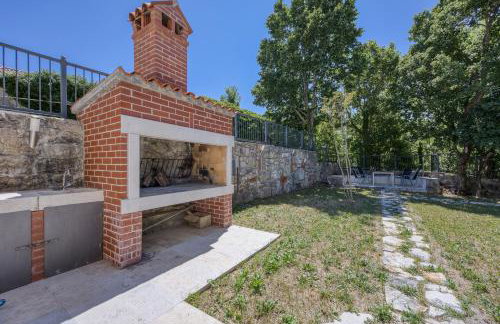 Stone Villa Galant with Pool - Happy Rentals - Foto 34