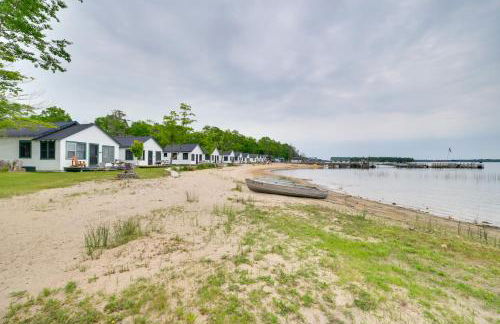 Sandy Beach and Sunset Views Cedarville Cabin 3! - Foto 22