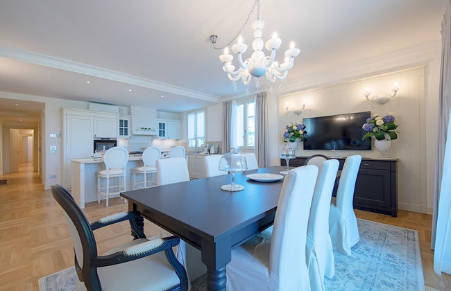 Luxury Lakefront Catullo with pool - Photo 28