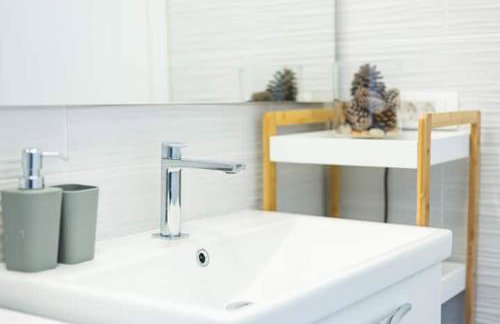 Pola kuće sa bazenom-Eja - Foto 12