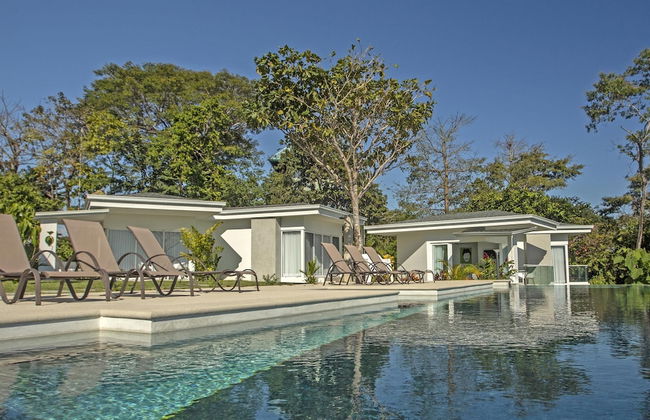 Adeluna Luxury Ocean View Villas - Foto 79